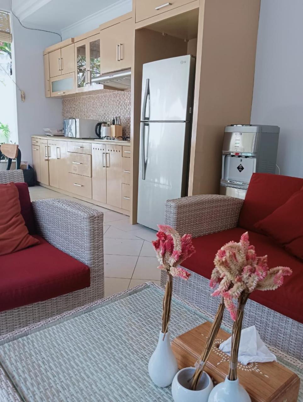 Glisten Up Villa Beach Side Sanur! ภายนอก รูปภาพ
